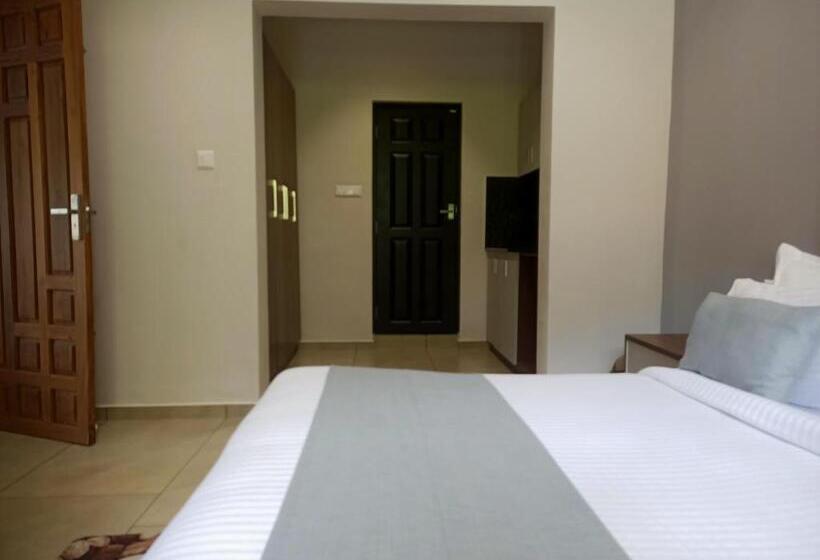 호텔 Stayberries Hornbill Villa Athirappilly