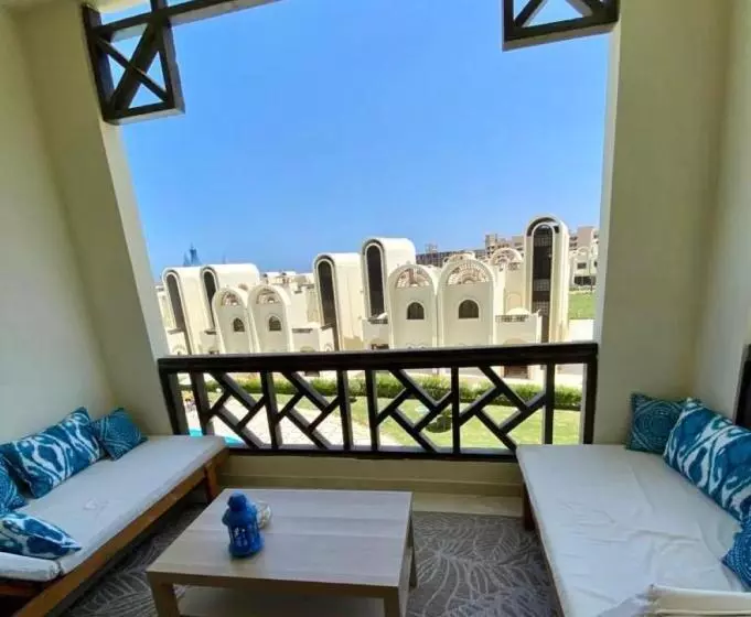 Luxury Beachfront Studio  Foreign Nationals Only