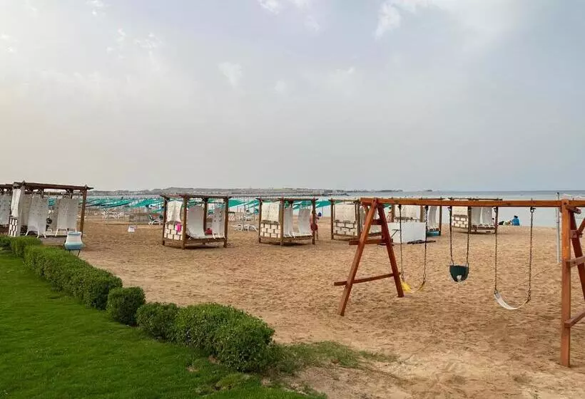 Luxury Beachfront Studio  Foreign Nationals Only