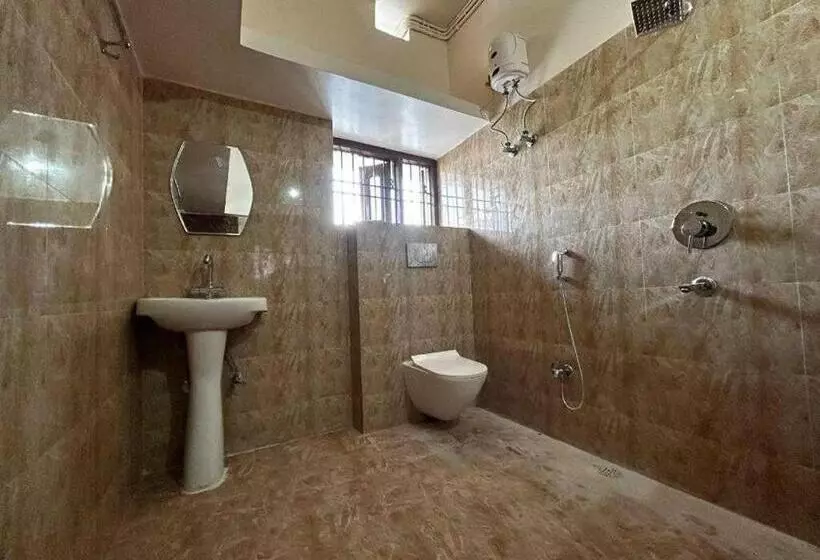 Oyo Hotel Shrikaya