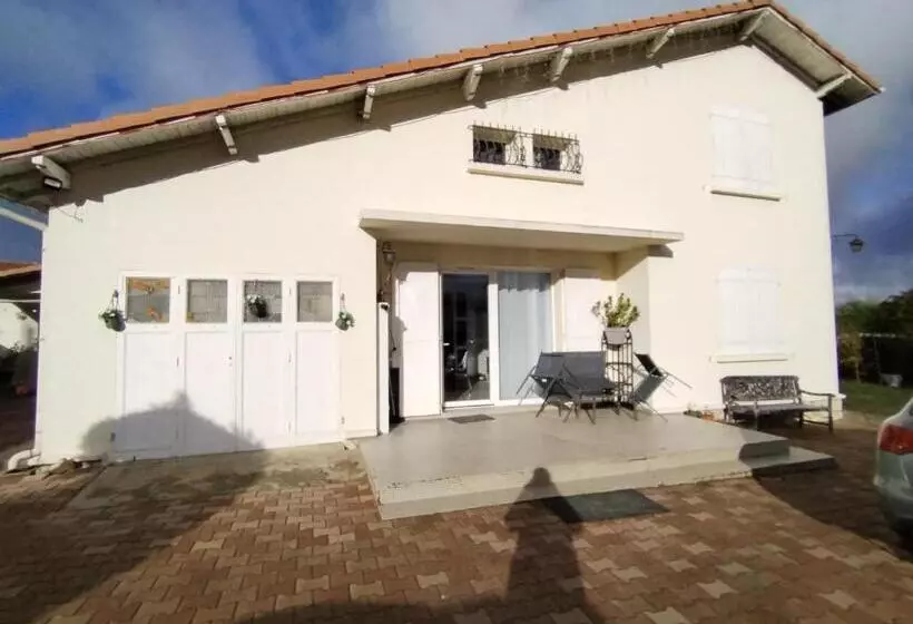 ペンション Chambre Privée Cousine Commune