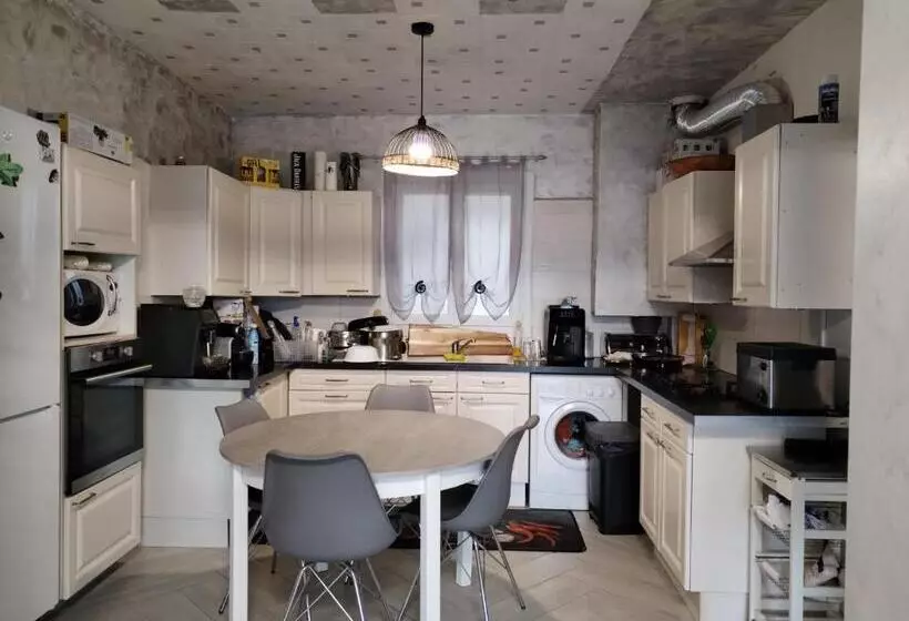 ペンション Chambre Privée Cousine Commune
