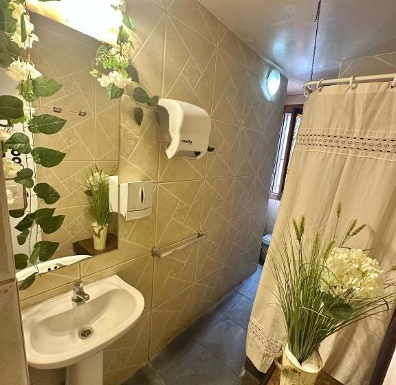 پانسیون Enjoy Hostel