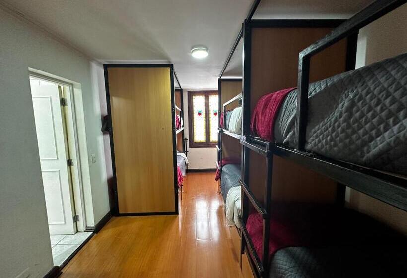 پانسیون Enjoy Hostel