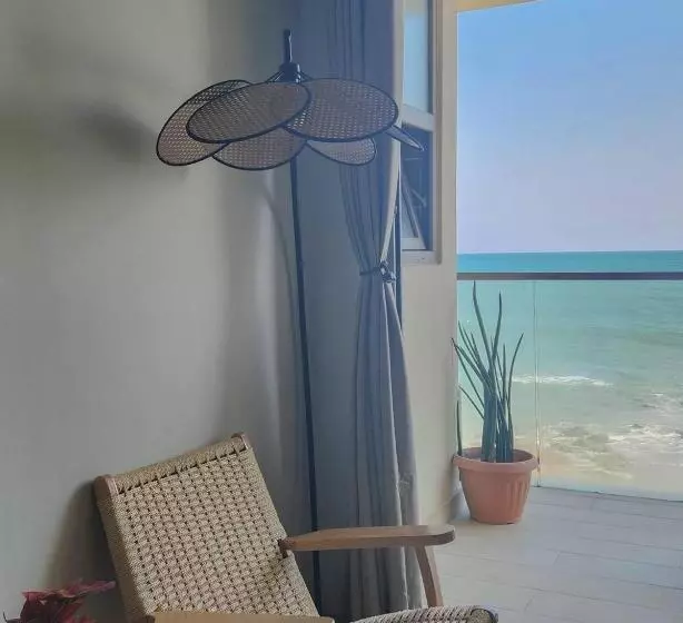 Serenity Terraces Beach, Hotel   Kokrobite