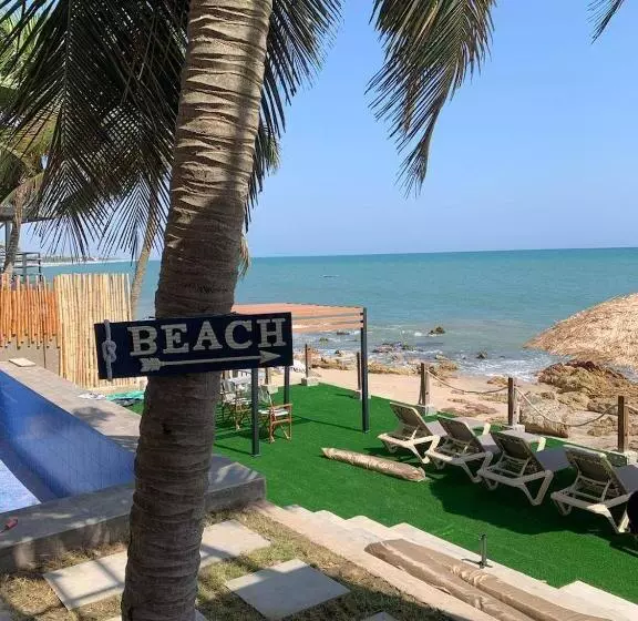 Serenity Terraces Beach, Hotel   Kokrobite