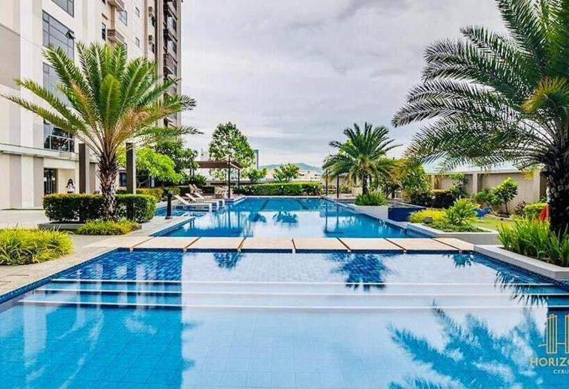 Young S Haven  Horizons 101 Condominium