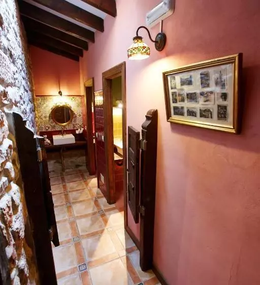 Hostelli Posada Rural Ochohermanas