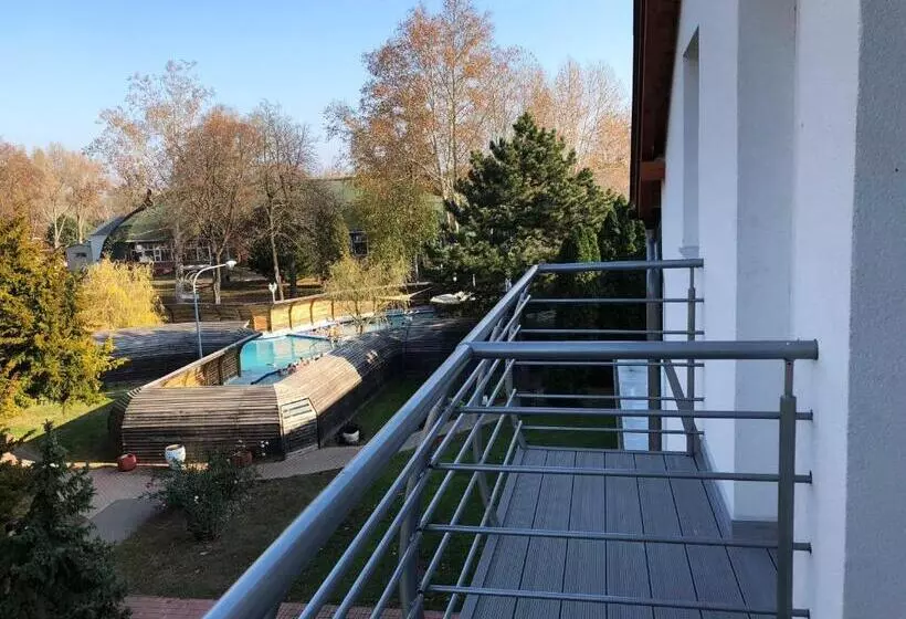 Hotelli Aqua