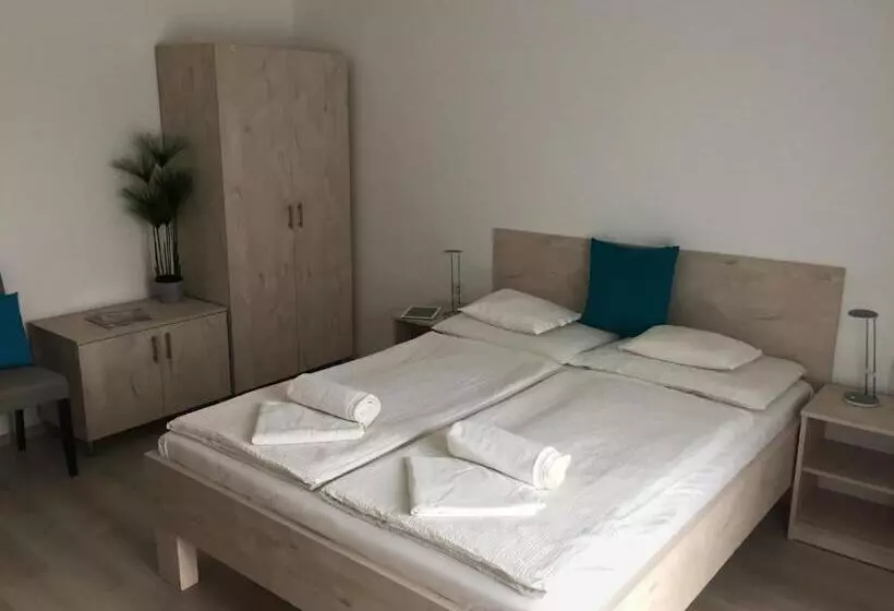 Hotelli Aqua