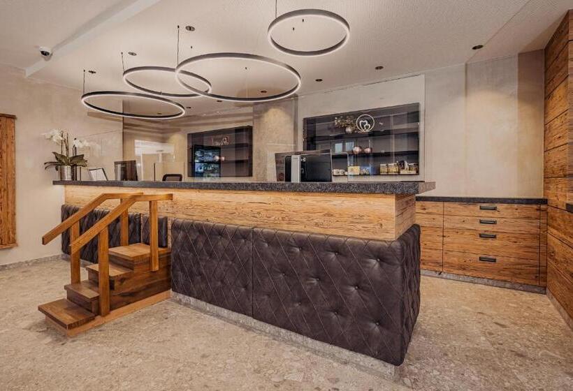 酒店 Familienresort Buchau