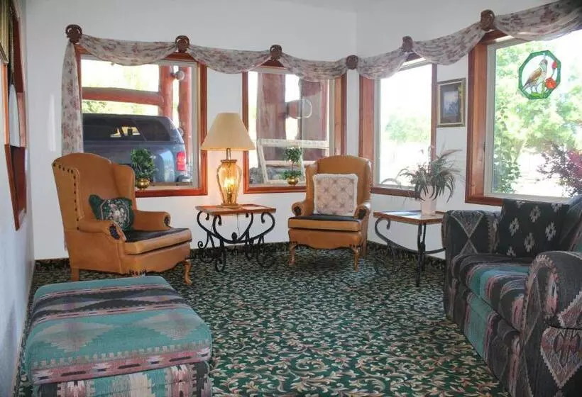 هتل Greenwood Village Inn & Suites