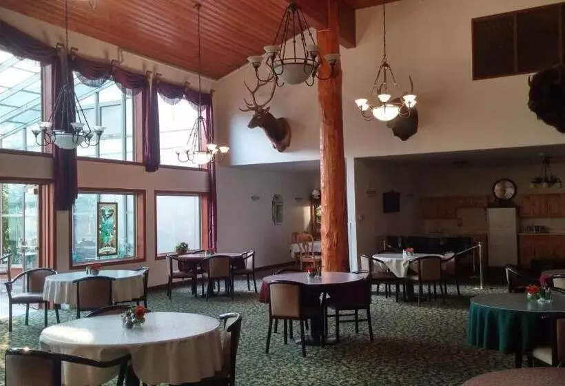 هتل Greenwood Village Inn & Suites