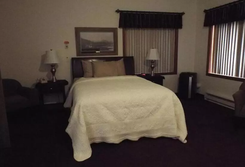 هتل Greenwood Village Inn & Suites