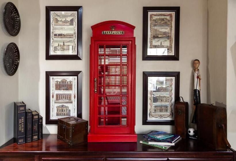 Отель Innjoy Boutique