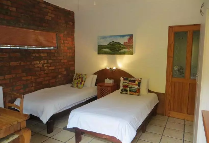 Hotelli Lourens River Guesthouse B&b
