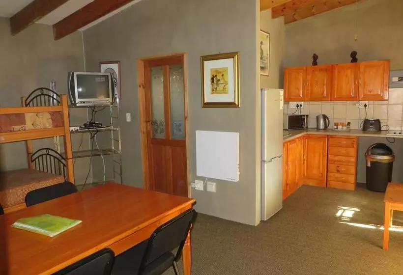 Hotelli Lourens River Guesthouse B&b