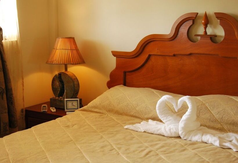 Hotel Oasis Bluefields