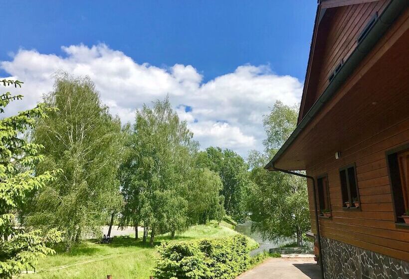 酒店 Penzión Koliba U štefana