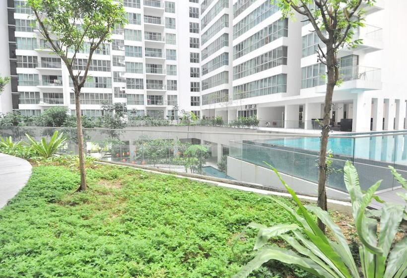 هتل Best Kl City View At Regalia Residence