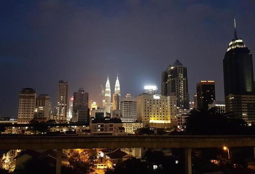 هتل Best Kl City View At Regalia Residence