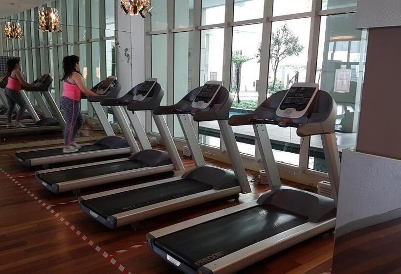 هتل Best Kl City View At Regalia Residence