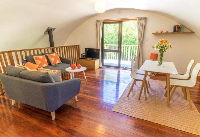 Отель Takou River Lodge