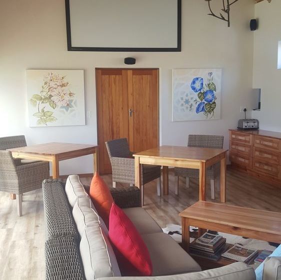 فندق The Hideaway