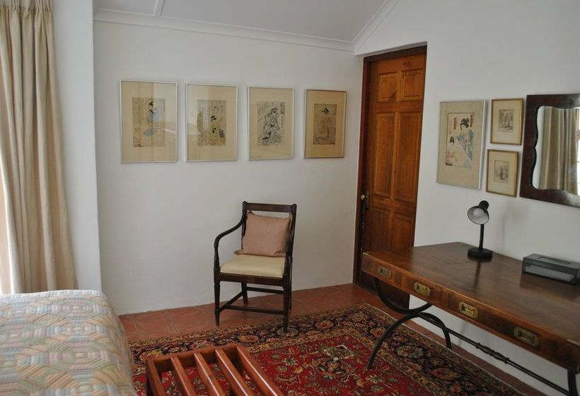 فندق The Hideaway