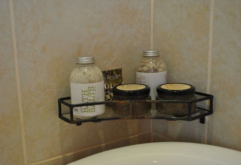 فندق The Hideaway