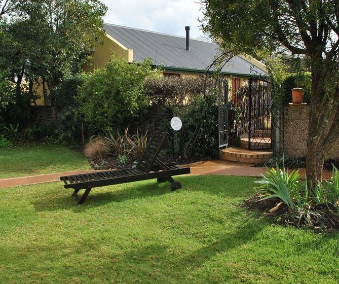 فندق The Hideaway