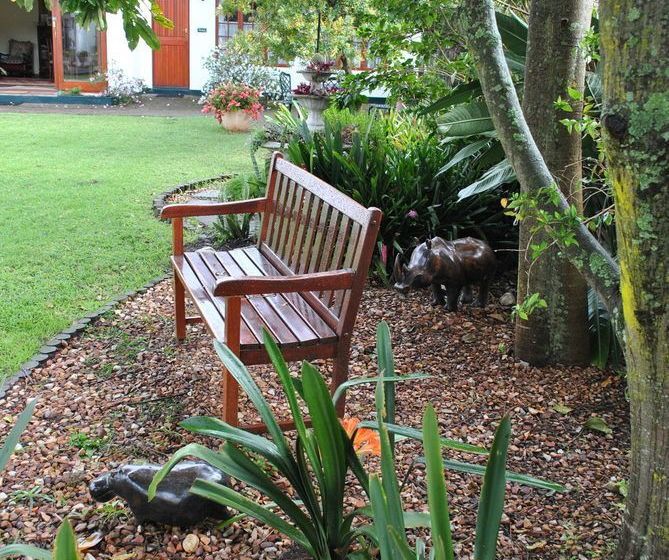 فندق The Hideaway