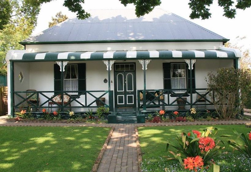 فندق The Hideaway