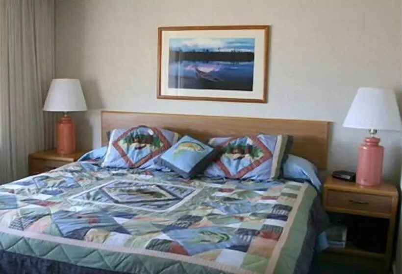 Hotelli The Shoreline Inn