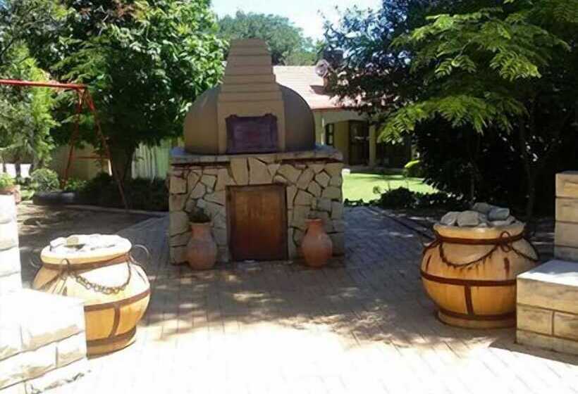 بنسيون Hutten Heights Lodge By Ilawu