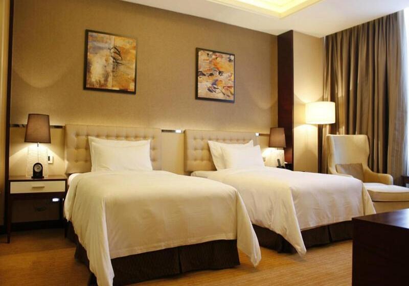 Vienna Hotel Shenzhen Exibition Center