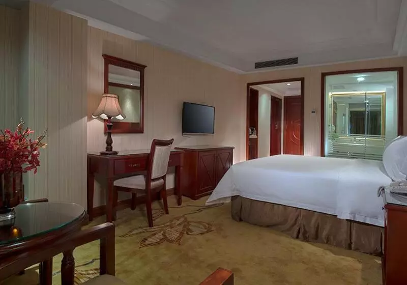 Vienna Hotel Shenzhen Exibition Center