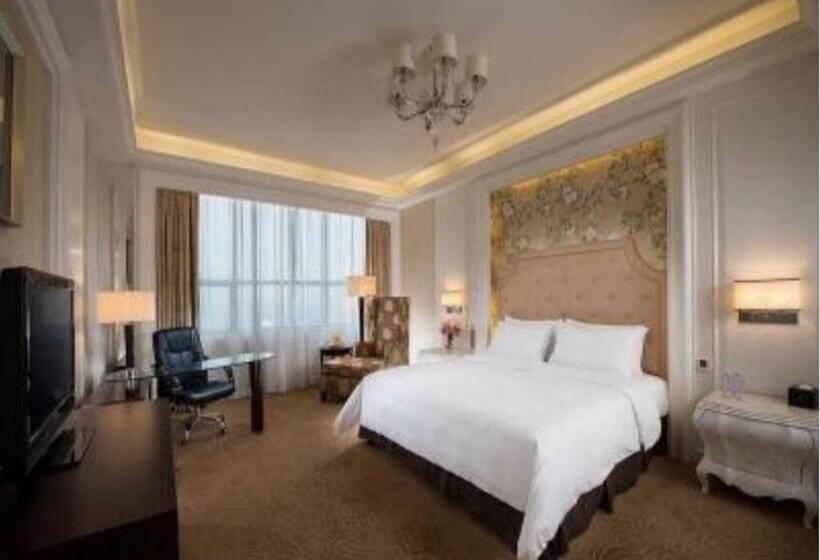 Vienna Hotel Shenzhen Exibition Center