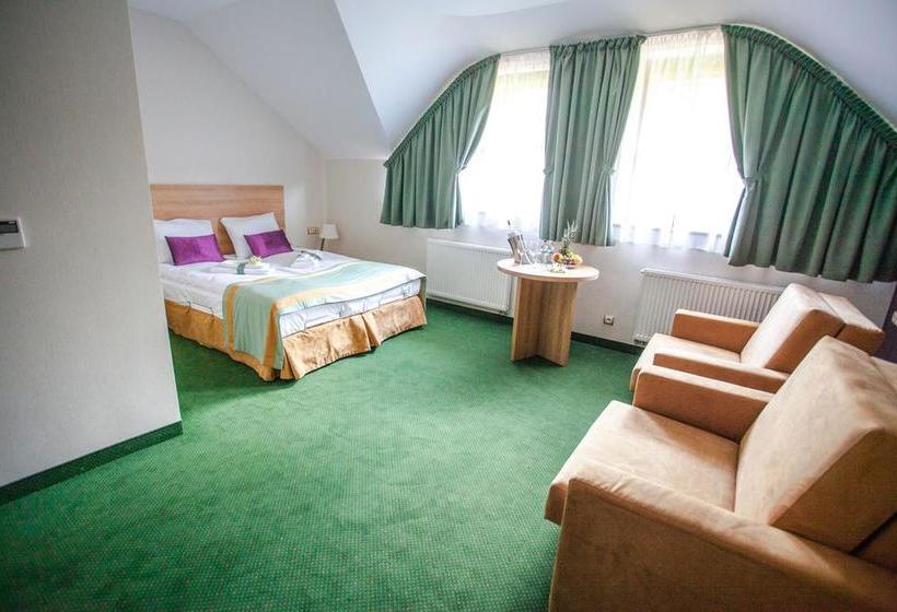 Wróblówka Hotel Restauracja