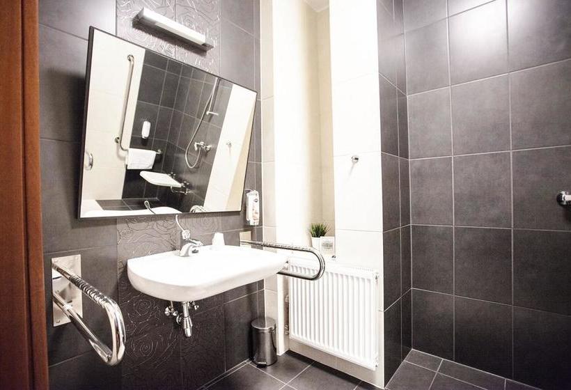 Wróblówka Hotel Restauracja