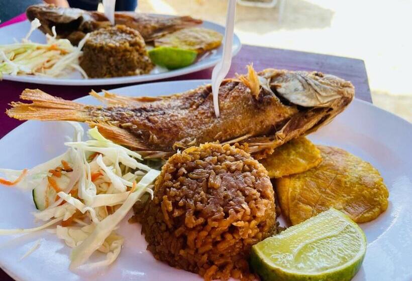 Общежитие Mandala Beach Club