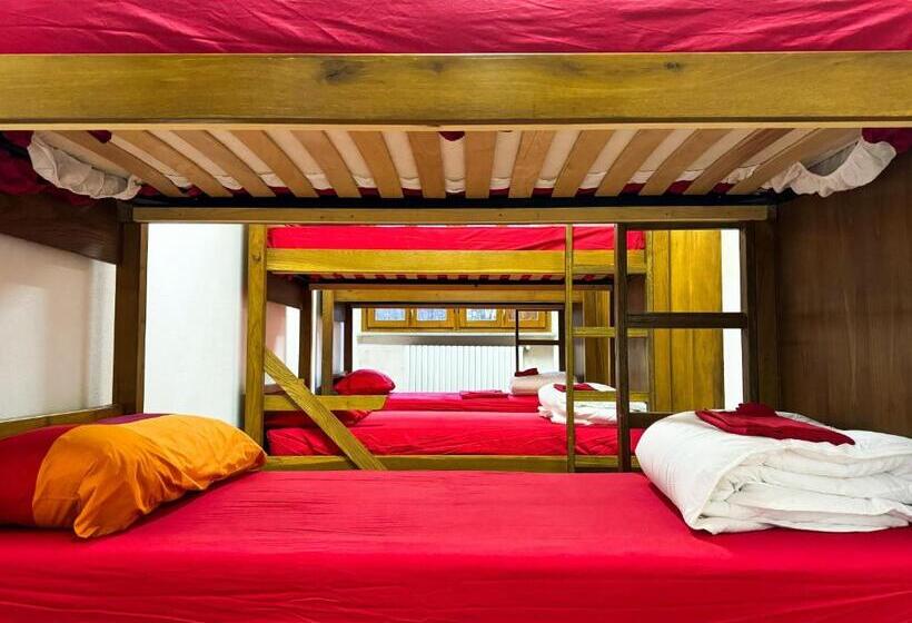 ユースホステル Rifugio Nido Del Biancone