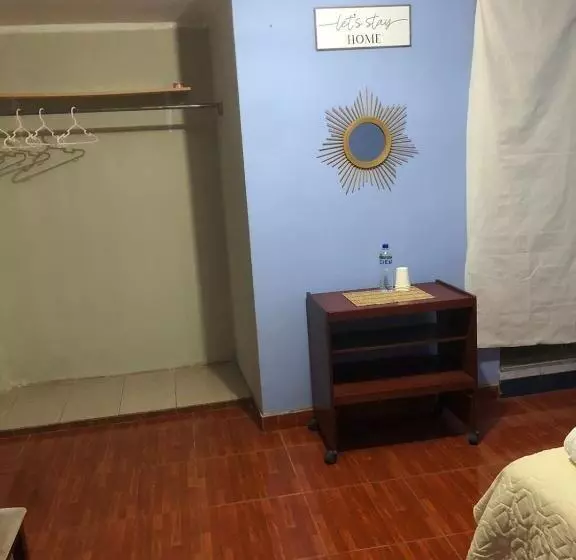 Aamiaismajoitus (B&B) Pedraza House Airport