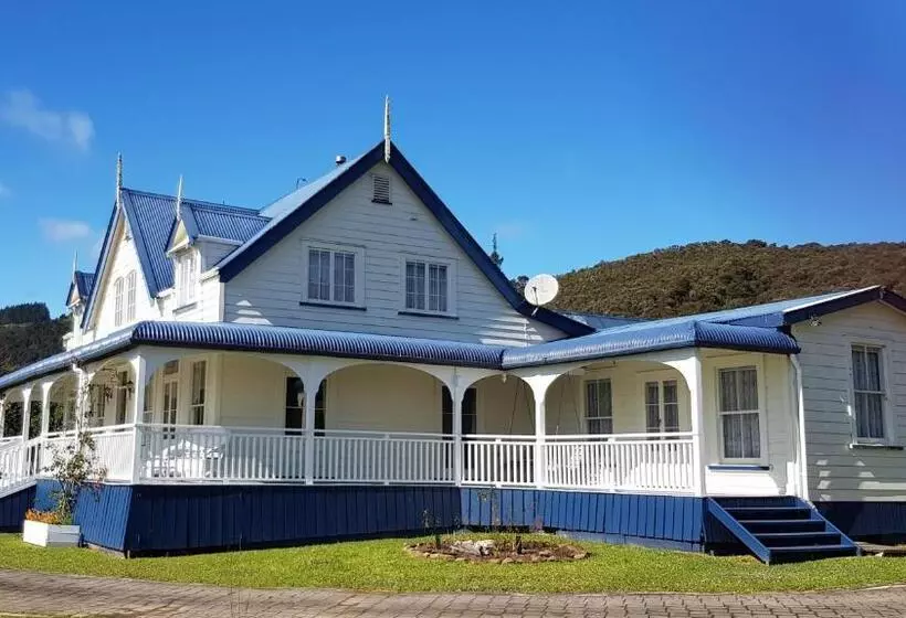 Aamiaismajoitus (B&B) Riverhead Villa