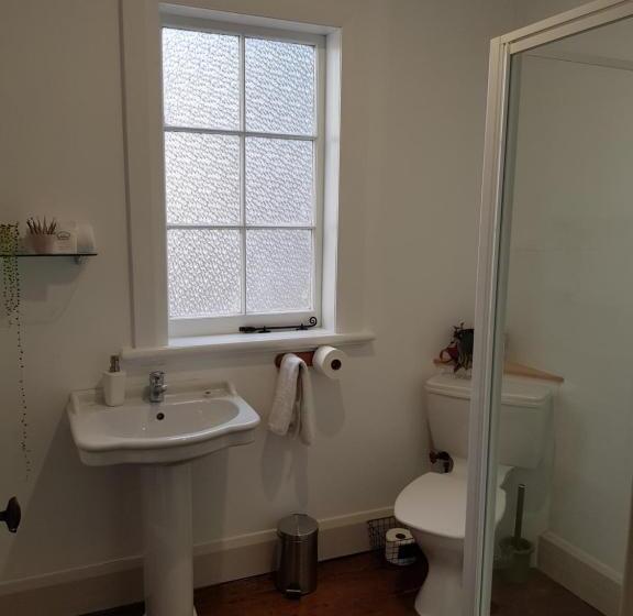 مبيت وإفطار Riverhead Villa