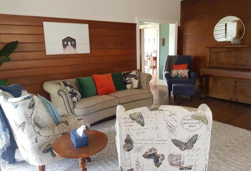 مبيت وإفطار Riverhead Villa