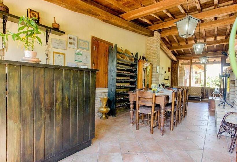 فندق Agriturismo La Mora   Sagittario