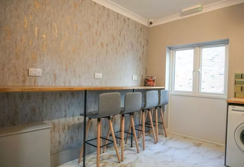 هتل Billy S Place