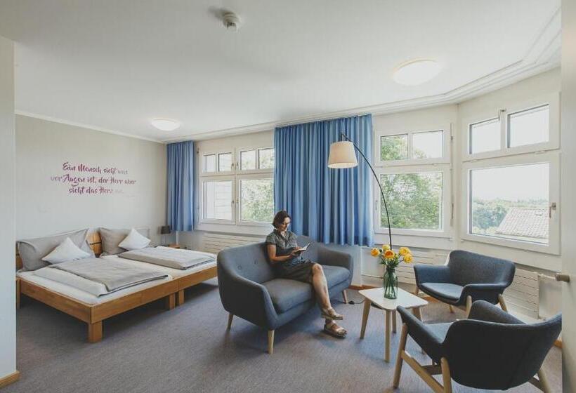 هتل Chrischona Berg