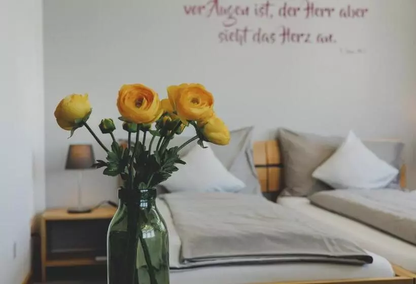 ホテル Chrischona Berg